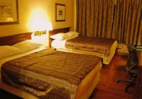 Chomedey Inn