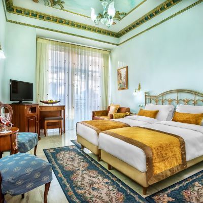 Comfort Room, 2 Twin Beds, City View ad Imperial Palace Hotel Thessaloniki Promo Code