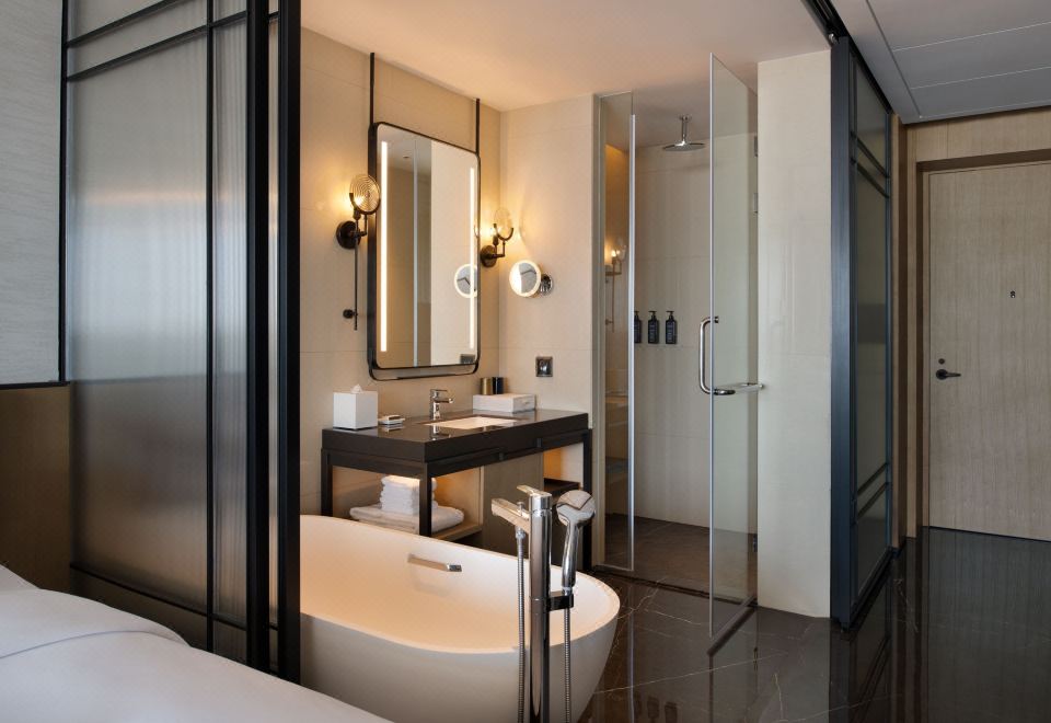 Sheraton Ningbo Xiangshan ResortMountain View Twin Bed Room