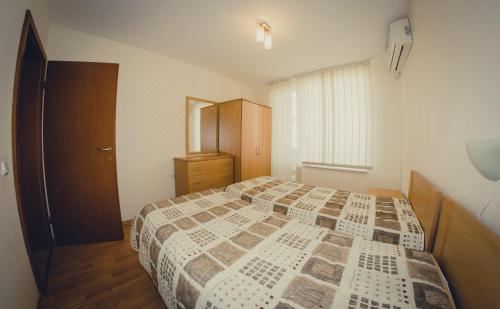 两卧室公寓 - 带阳台（4位成人+2名小童）