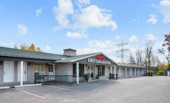 First Canada Hotel Cornwall Hwy 401 on