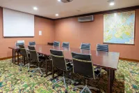 Days Hotel by Wyndham North Bergen /NYC Area