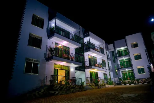 1 Bedroom Suite in 3 Bedroom Apartment