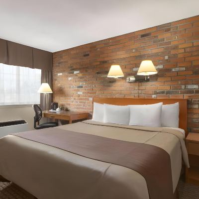 Room With Double Bed-Non-Smoking Travelodge by Wyndham Thunder Bay on Promo Code