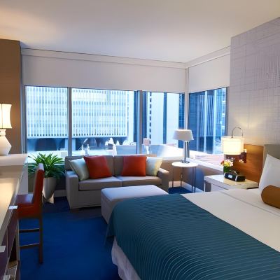 Deluxe King Room Kinzie Hotel Promo Code