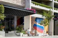 Moxy Sydney Airport