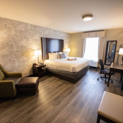 Standard King Single Room Distill-Inn Promo Code