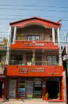 Hotel Adam โรงแรมใน