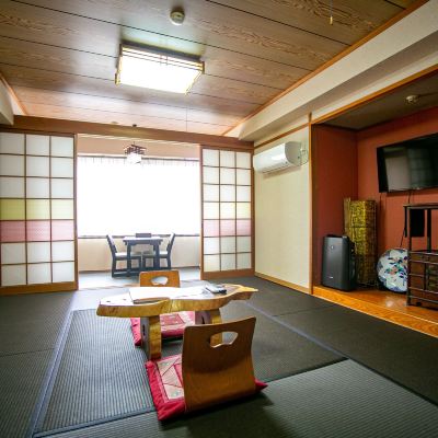 和室デラックス (ファミリールーム) A 26 和モダン温泉館 湯布院あかりの宿 クーポン