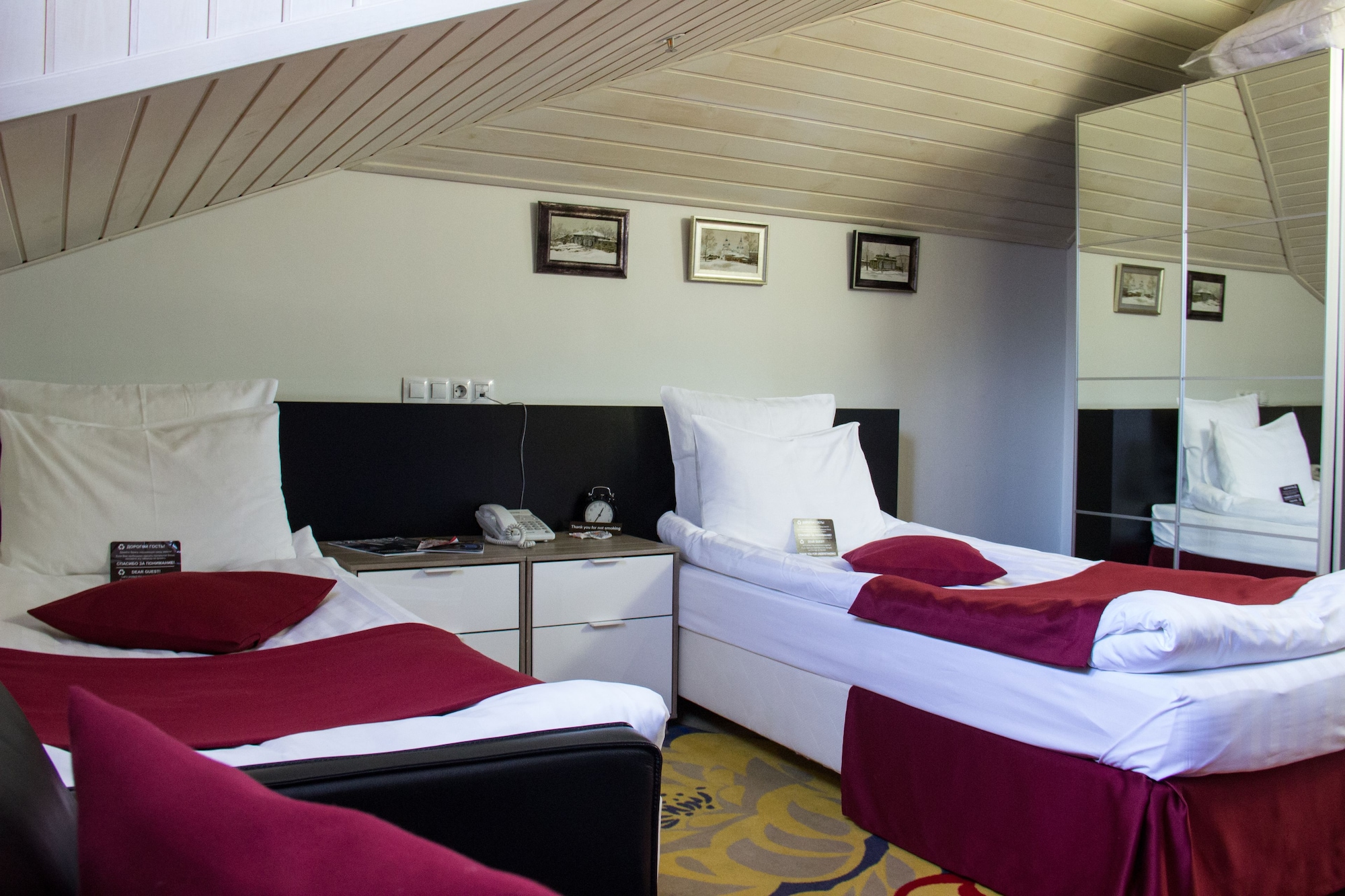 閣樓標準房，2張單人床