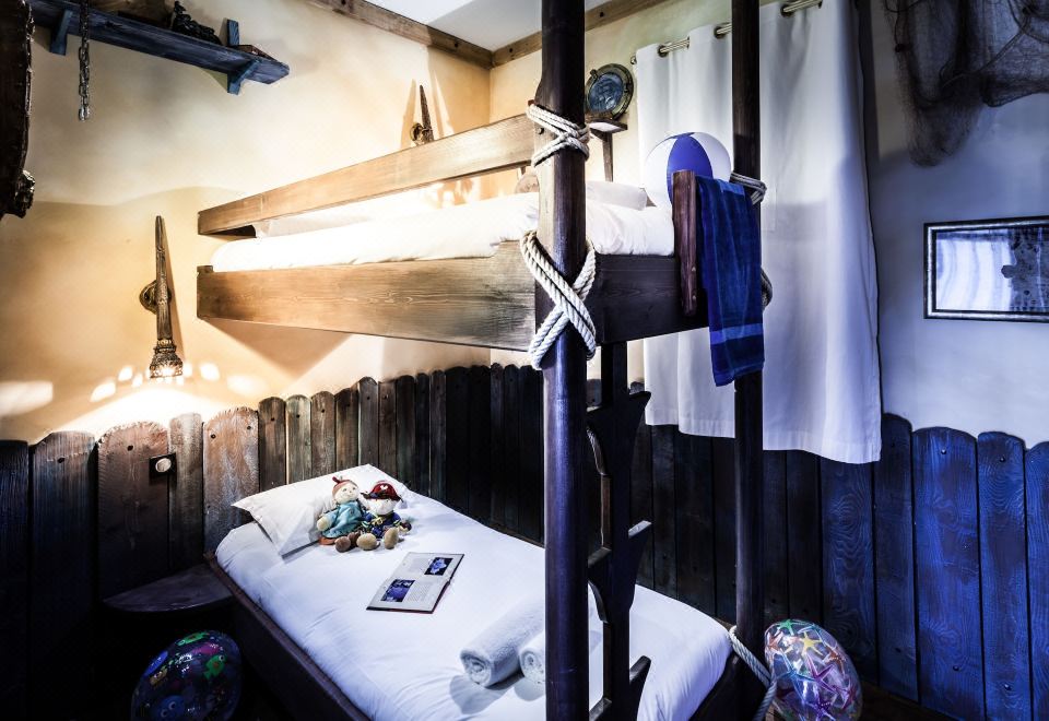 套房“Boucaniers” 6人（2间房和客厅的梳化床）