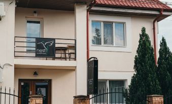 Nest Guesthouse - Housity