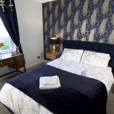 Luxury Room (Room 2) Holden House Promo Code