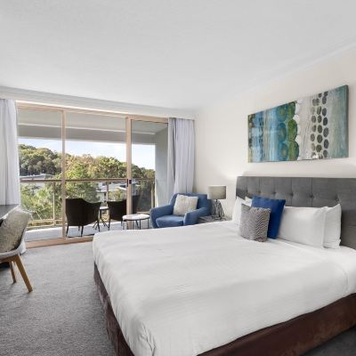 Deluxe Two-Bedroom Apartment Pacific Bay Resort Promo Code