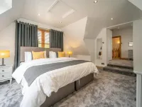 The Hoose at the Vu Hotels in Bathgate