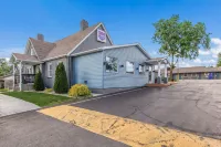 Knights Inn & Suites Salem Hotels in 