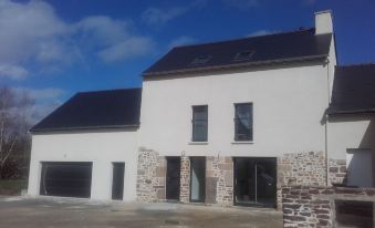 Jeanne et Compagnie - Housity