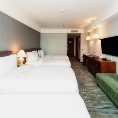 [K-Limousine Ticket 2, Once Per Stay] Quadruple Room 코리아나 호텔 쿠폰
