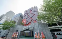 露西酒店
