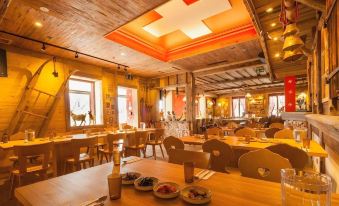 Hotel Central Continental - Housity