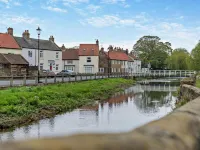 Cottage in North York Moors with Scenic Trails