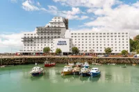 The Grand Burstin Hotel Отели в г. 