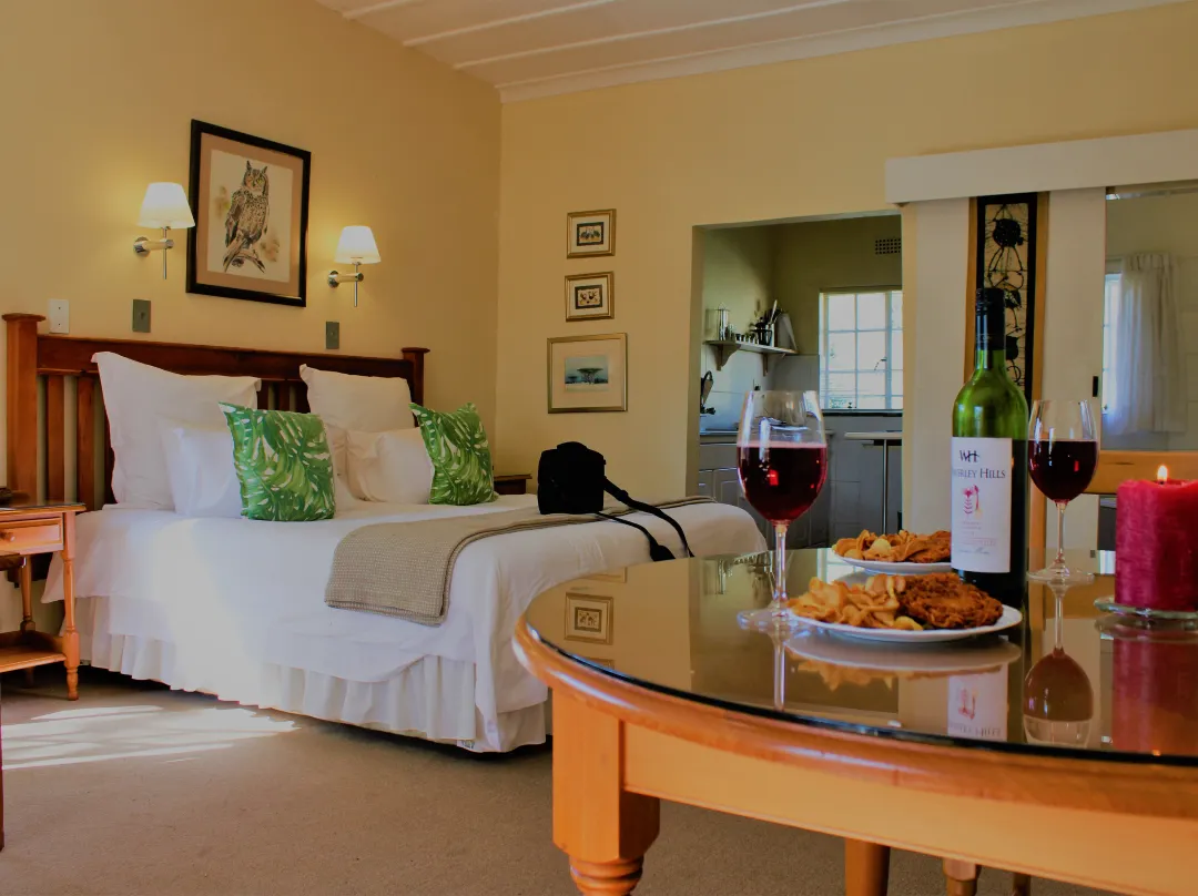 Sweet Thorn Tree Spacious Cottage For 2 People With Great Terrace! - Krugersdorp