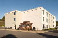 Sleep Inn & Suites Cross Lanes - South Charleston Hotel di 