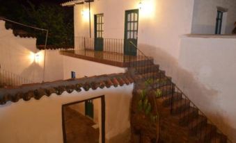 Casa Solariega Hostal B&B