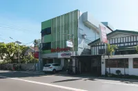RedDoorz @ Golite Old Albay Hotele w: 