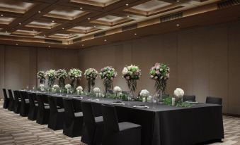Indigo Hangzhou Uptown, an IHG Hotel - Housity