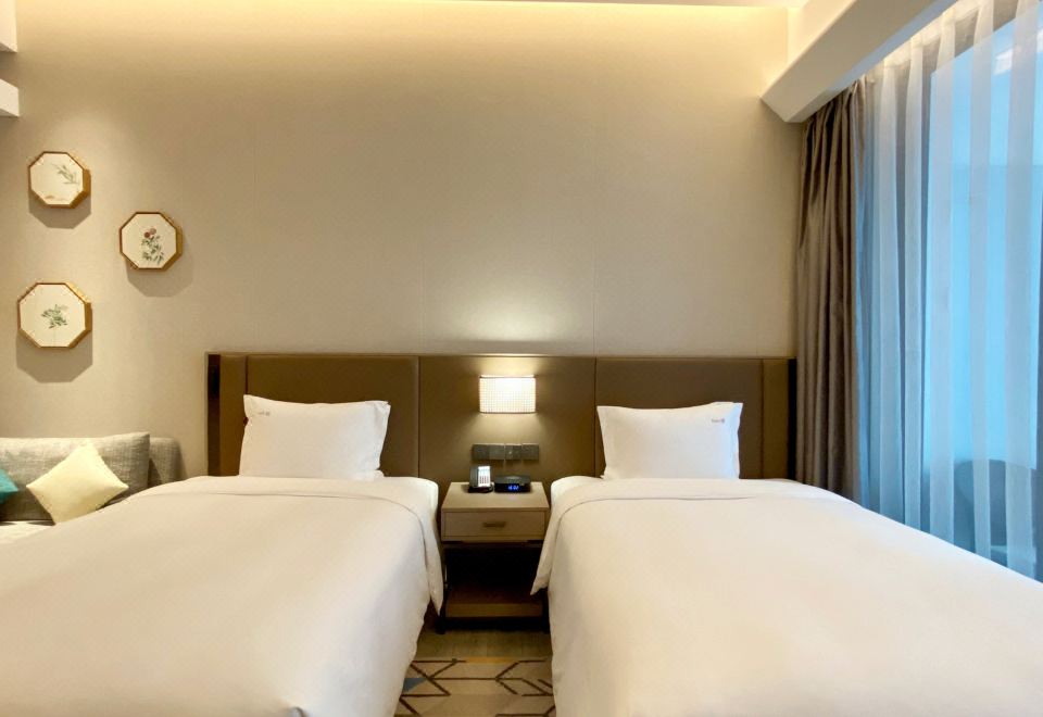 温泉高级湖景双床房