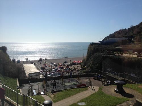 带海景的双人房