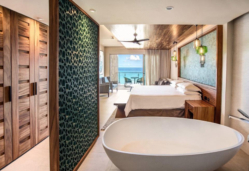 Ocean Front Family Master Suite Non smoking