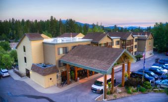 The Pine Lodge on Whitefish River, Ascend Hotel Collection