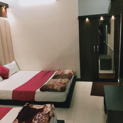 Four Bedded AC Room Hotel Laxmi Palace Promo Code