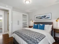 Seattle World Cup and NW Parks 3 Bedrooms Central AC Hot Tub & Outdoor Living ベリアンのホテル