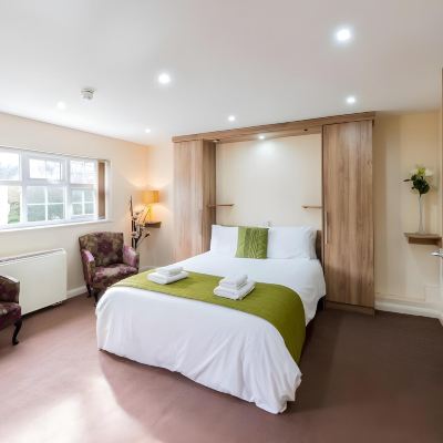 Deluxe Room The Limes Country Lodge Hotel Promo Code