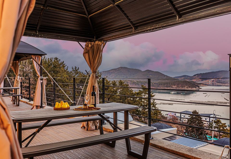 别墅房203，带泳池