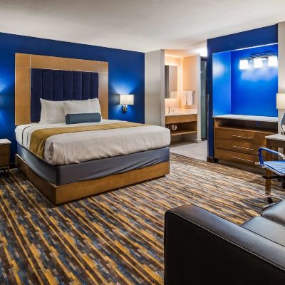 King Suite with Pool View and Balcony and Sofa Bed Best Western DeWitt Promo Code
