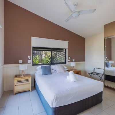 Deluxe Cabin-Sleeps 5-Accessible-Dog Friendly Reflections Holiday Parks Bonny Hills Promo Code