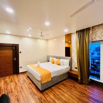Executive 1 Bedroom Family Suite with Balcony Shankar Bhavan Promo Code