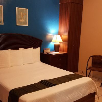 Standard Queen Room Combate Beach Resort Promo Code
