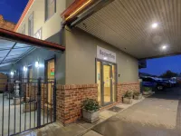 The Saltbush Motor Inn Hotels in Hay