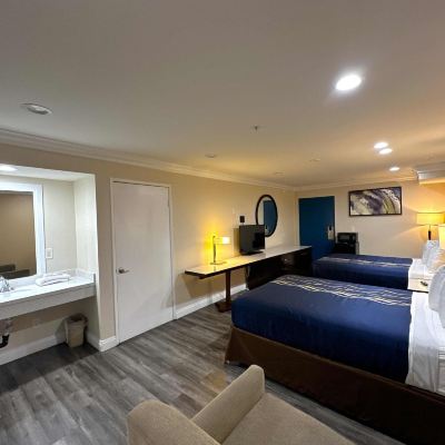 Standard Room, 2 Double Beds Vista Inn Promo Code