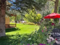 The River's Edge Motel Lodge & Resort Hotels in Ouray County