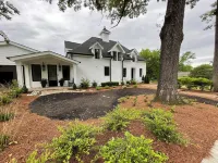 The Carriage House of Corinth is a remodeled home with loads of charm Hotel di Corinth