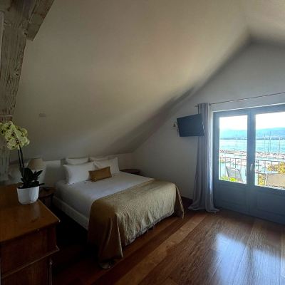 Family Quadruple Room Hôtel Le Jules Verne, The Originals Relais (Relais du Silence) Promo Code