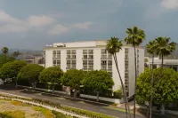 L Ermitage Beverly Hills