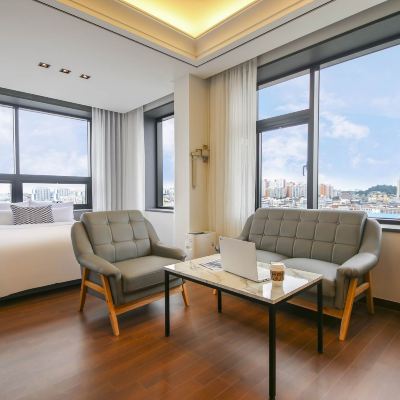 Corner Suite B (Automatically Assigned To The 10th Floor) Urban Promo Code